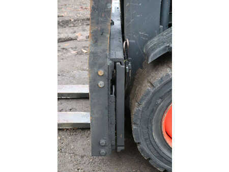 Carrelli elevatori GPL 2017  Linde H30T (13)