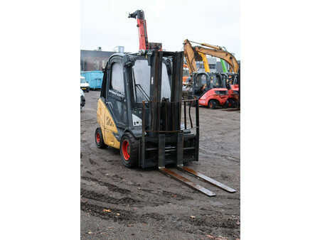 Carrelli elevatori GPL 2017  Linde H30T (7)