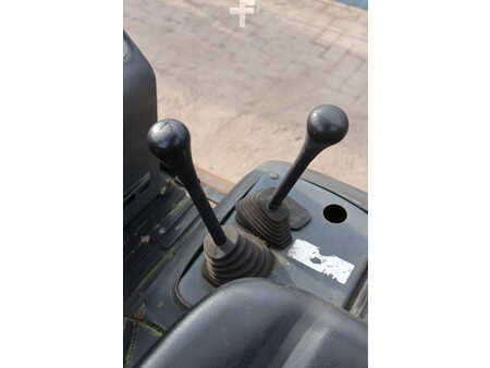 Dieselový VZV 2002  Linde H30D-03 (22)