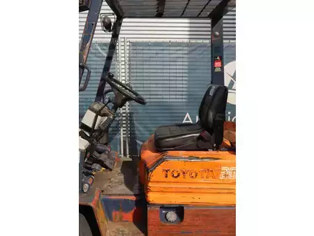 Gasoltruck 1989  Toyota 42 5F GF 20 (20)