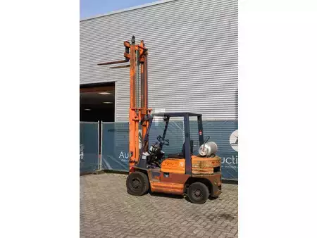 Gasoltruck 1989  Toyota 42 5F GF 20 (35)