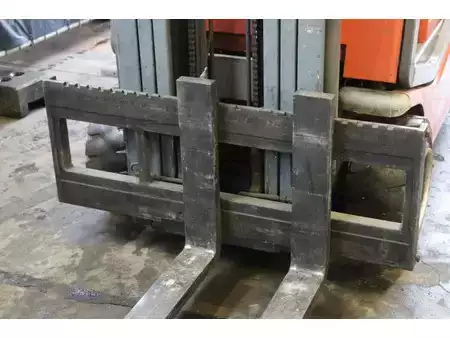 Carrelli elettrici 4 ruote 2000  BT CBE 2.0 T (11)