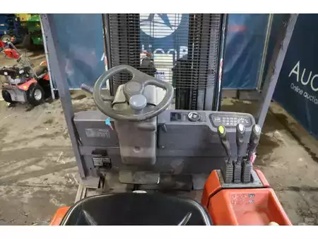 Carrelli elettrici 4 ruote 2000  BT CBE 2.0 T (18)