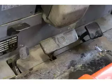 Carrelli elettrici 4 ruote 2000  BT CBE 2.0 T (22)