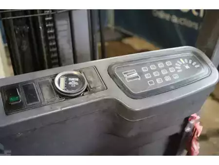 Carrelli elettrici 4 ruote 2000  BT CBE 2.0 T (24)