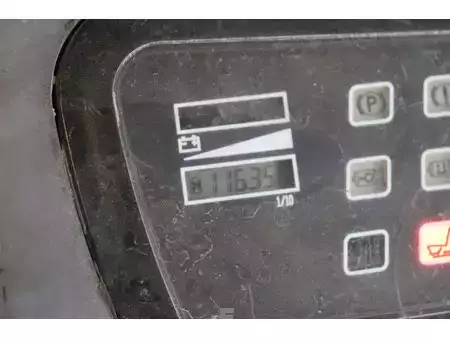 Carrelli elettrici 4 ruote 2000  BT CBE 2.0 T (25)