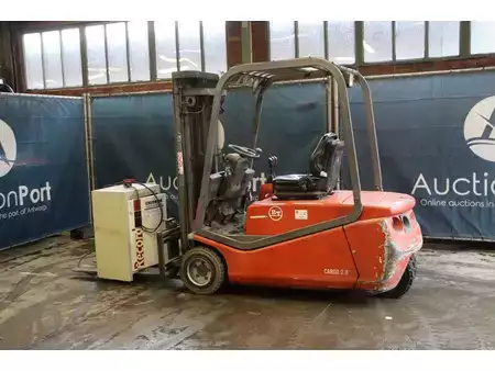 Carrelli elettrici 4 ruote 2000  BT CBE 2.0 T (3)
