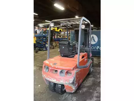 Carrelli elettrici 4 ruote 2000  BT CBE 2.0 T (6)