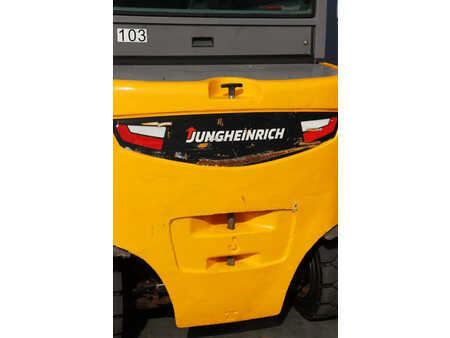 Elektro čtyřkolový VZV 2019  Jungheinrich EFG 430 (17)