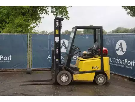LPG heftrucks 2004  Yale GLP16AF (1)