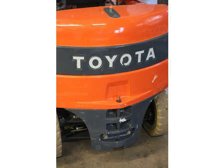 Carrelli elettrici 4 ruote 2006  Toyota 7FBMF16 (15)