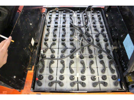 Carrelli elettrici 4 ruote 2006  Toyota 7FBMF16 (17)