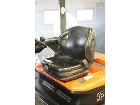 Carrelli elettrici 4 ruote 2006  Toyota 7FBMF16 (22)