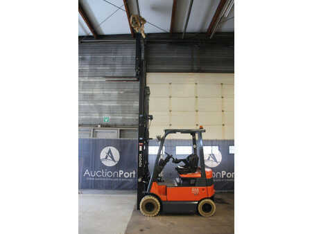 Carrelli elettrici 4 ruote 2006  Toyota 7FBMF16 (27)