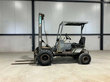 Carrelli fuoristrada 4x4 2000  Ausa CE-11 (2)