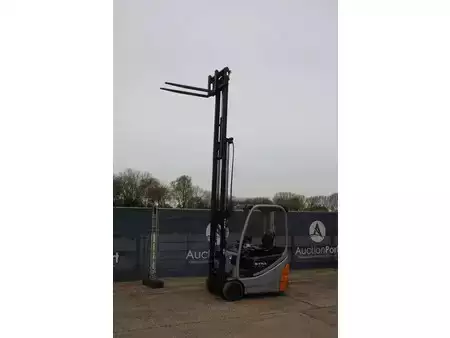 Eléctrica de 4 ruedas 2006  Still RX 20-15 (28)