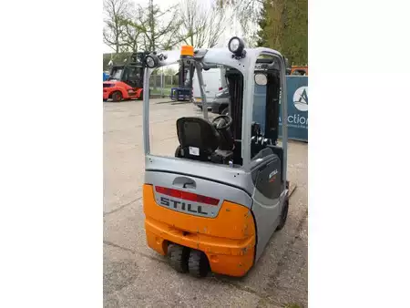 Eléctrica de 4 ruedas 2006  Still RX 20-15 (5)