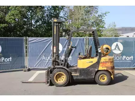 Empilhador a gás 2002  Daewoo G30E-3 (2)