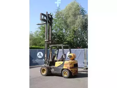 Empilhador a gás 2002  Daewoo G30E-3 (35)