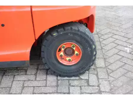Carrelli elettrici 4 ruote 2016  Linde E40H-01/600 (17)