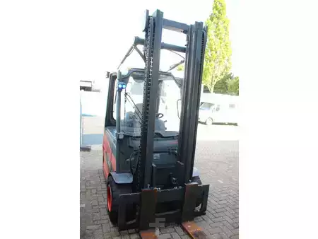 Carrelli elettrici 4 ruote 2016  Linde E40H-01/600 (6)