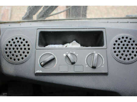 Wózki gazowe 2010  Linde H25T-01 (26)