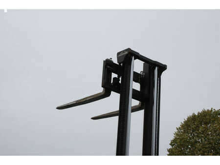 Wózki gazowe 2010  Linde H25T-01 (34)