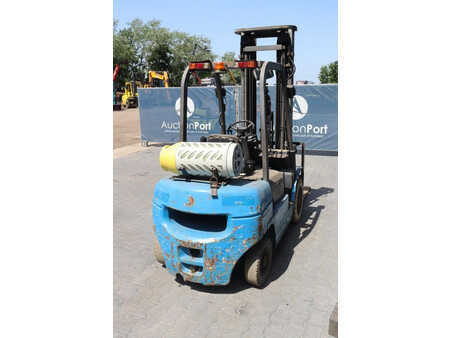 LPG VZV 2008  Nissan CPQD25N (5)