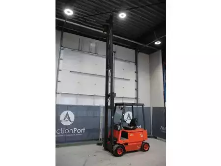 Electric - 4 wheels 1996  Linde E18P (26)