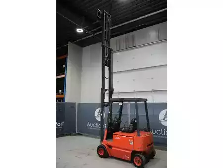 Electric - 4 wheels 1996  Linde E18P (28)