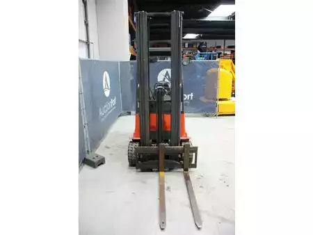 Electric - 4 wheels 1996  Linde E18P (7)