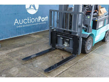 Carrelli elettrici 4 ruote 2022  Baoli KBE 30 (10)