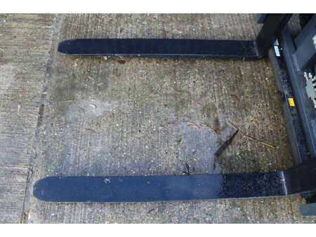 Carrelli elettrici 4 ruote 2022  Baoli KBE 30 (11)