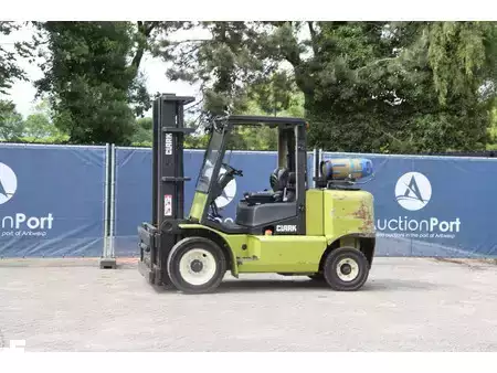 Diesel heftrucks - [div]  (1)