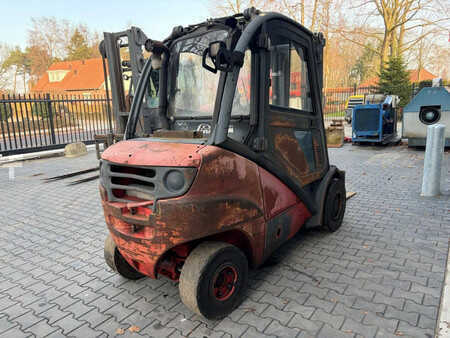 Diesel gaffeltruck - Linde H30D (5)