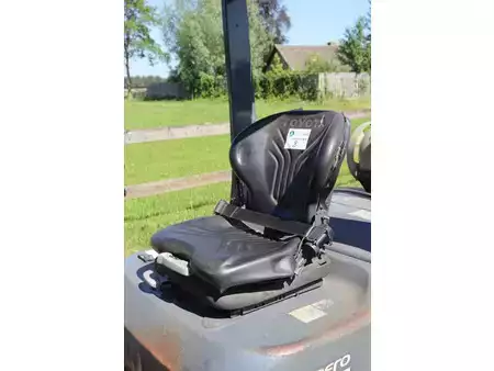 Treibgasstapler 2016  Toyota 02-8FGJF35 (22)