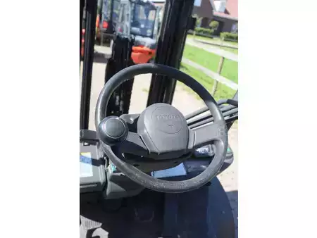 Treibgasstapler 2016  Toyota 02-8FGJF35 (25)