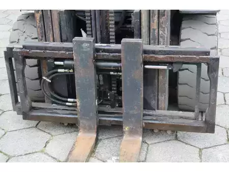 Eléctrica de 4 ruedas 2005  Toyota 7FBMF25 (15)