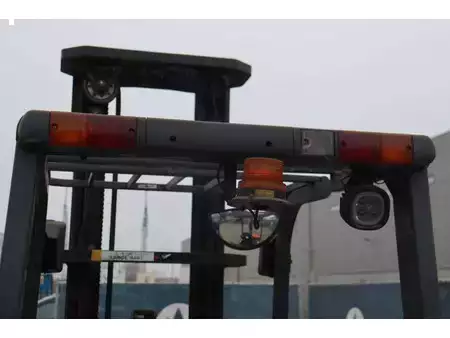 Eléctrica de 4 ruedas 2005  Toyota 7FBMF25 (21)