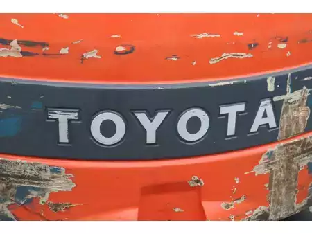 Eléctrica de 4 ruedas 2005  Toyota 7FBMF25 (22)