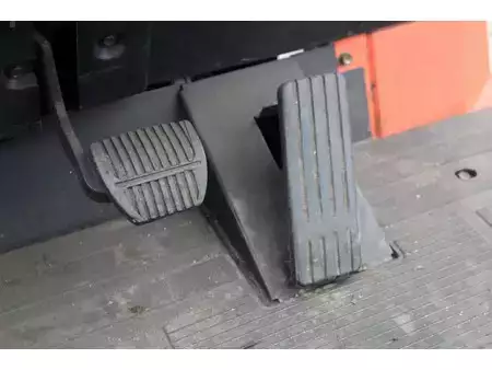 Eléctrica de 4 ruedas 2005  Toyota 7FBMF25 (28)