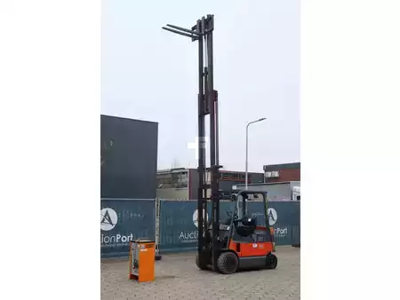 Eléctrica de 4 ruedas 2005  Toyota 7FBMF25 (37)