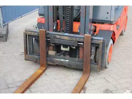 Gas gaffeltruck 2001  Linde H12T-03 (10)