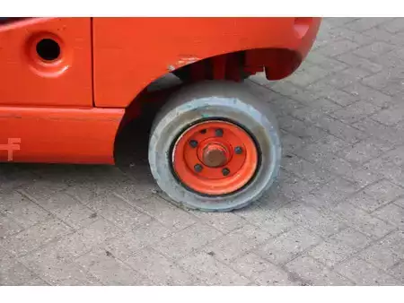 Gas gaffeltruck 2001  Linde H12T-03 (15)