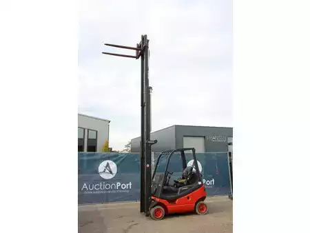 Gas gaffeltruck 2001  Linde H12T-03 (27)