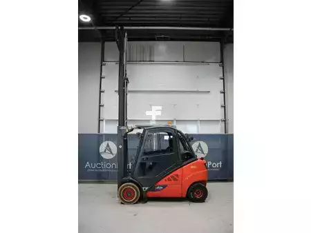 Carretilla elevadora GLP 2015  Linde H30t-02 (2)