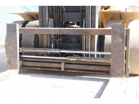 LPG Forklifts 2000  CAT Lift Trucks GP40K (10)