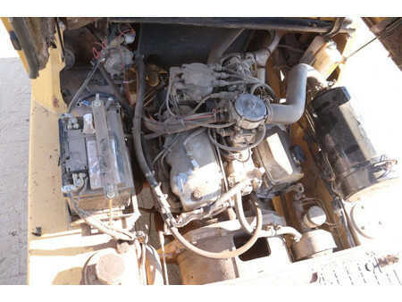 LPG Forklifts 2000  CAT Lift Trucks GP40K (24)