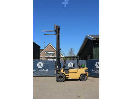 LPG Forklifts 2000  CAT Lift Trucks GP40K (26)