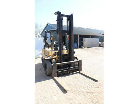 LPG Forklifts 2000  CAT Lift Trucks GP40K (6)